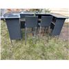 Image 1 : Outdoor Bar and Stools