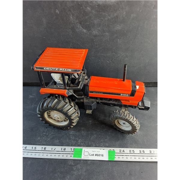 Die Cast Deutz Allis 9150 Tractor Model