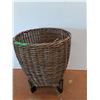 Image 4 : *Woven Basket - 22" High x 19' Dia - Pickup Preferred
