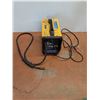 Image 1 : * Power Fist Mini Mig Welder 100 - Powers On, As Is - CANNOT SHIP