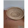 Image 3 : * (2) Wicker Oval Baskets - 28" x 21" x12 - CANNOT SHIP