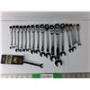 Image 1 : Lot of Ratcheting Wrenches Of Various Sizes