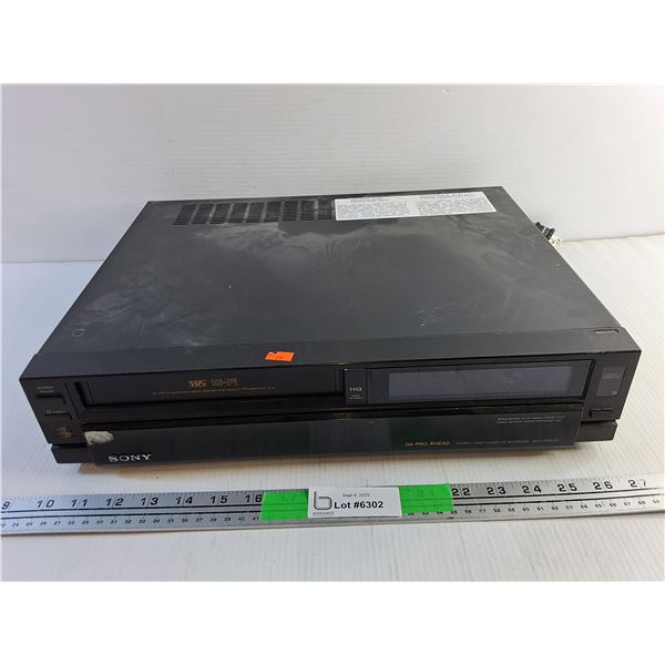 Vintage Sony Stereo Video Cassette Recorder - Powers On, As Is