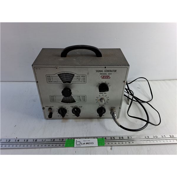 Vintage Eico Signal Generator Model 324 - Powers On, As Is