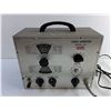 Image 2 : Vintage Eico Signal Generator Model 324 - Powers On, As Is