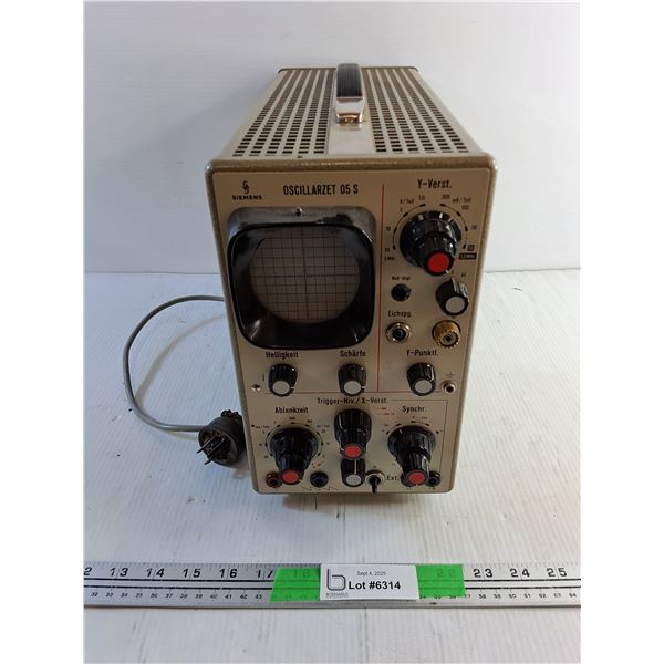 Vintage Siemens Oscillarzet 05S Oscilloscope - Powers On, As Is