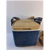 Image 2 : Tag Along Cooler 11" x 9" x 11", Bundt Baking Dish