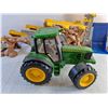 Image 4 : John Deere Toy Tractor, Tonka Chuck & Friends Playset