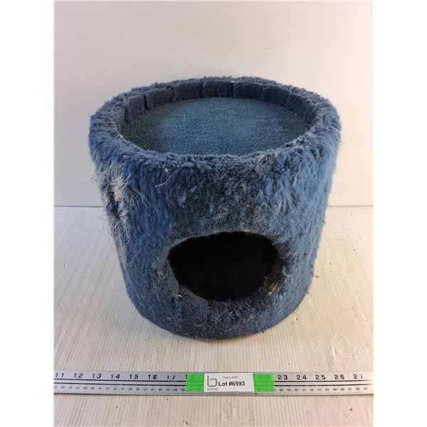 Pet House 13" x 12", Pickup Preferred