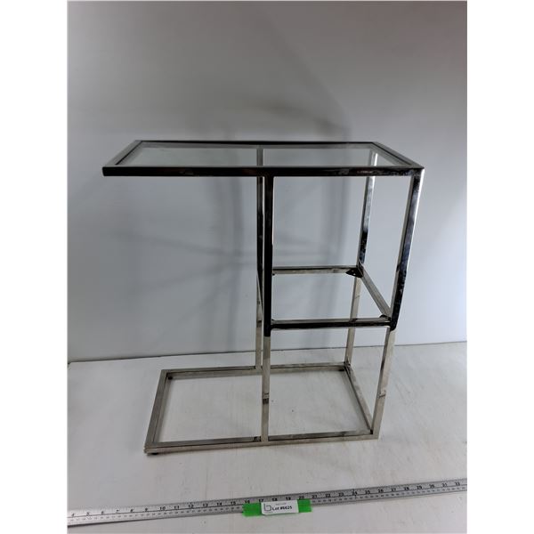 Table - 19.5'' x 10'' x 23.5'' - As Is CANNOT SHIP