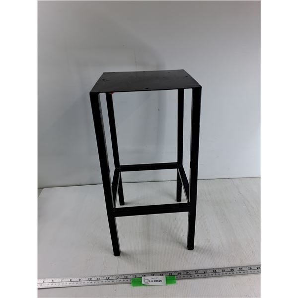 Table 10'' x 10'' x 20'' - As Is CANNOT SHIP