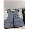 Image 2 : Stearns Life Jacket, Riding Pants Size 32 - As Is