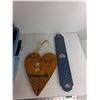 Image 3 : Birdhouse, (2) Wall Decorations, Bucket - As Is CANNOT SHIP TOTE