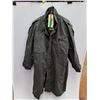 Image 1 : *Mens Rain Coat - Size 40 Tall