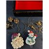 Image 3 : Necklaces, Christmas Shirt Pins, Earrings, Jewelry Box