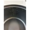 Image 2 : Black & Decker 8 Cup Rice Cooker - Powers On - 10" Dia x 9" High