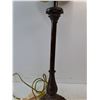 Image 3 : Vintage Table Lamp- 8.5" x 29.5"-  Powers On  -  PICK UP ONLY