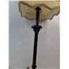 Image 4 : Vintage Table Lamp- 8.5" x 29.5"-  Powers On  -  PICK UP ONLY