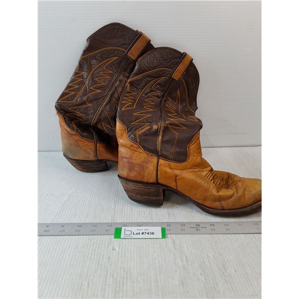 The Sanders Pointed Toe Cowboy Boots- Size 10