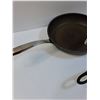 Image 3 : (2) Heritage Frying Pans & Betty Crocker Small Pan