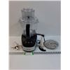 Image 1 : Black & Decker Food Processor - Powers On and Spins