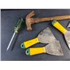 Image 2 : Hammer, Screwdrivers, Drywall Tools