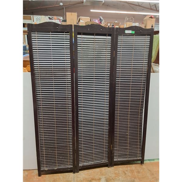 *3 Panel Wooden Room Divider with Blinds- As Is 53.5" x 1" x 70", Cannot ship