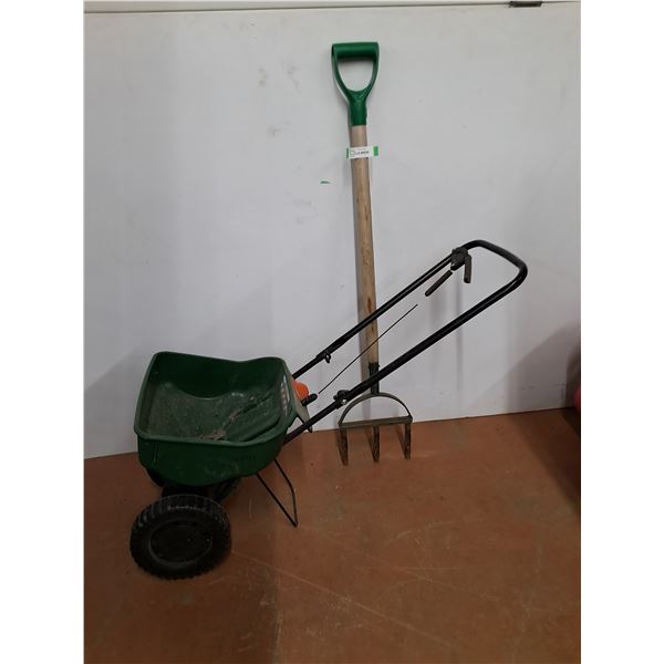 ** Scotts Turf Builder Fertilizer Spreader & 3-Punch Lawn Aerator - Pickup Only