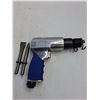 Image 2 : Campbell Hausfield SL-401 Stroke Air Hammer with 2 Chisels