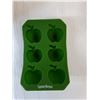 Image 3 : Box of Captain Morgan Apple Shaped Ice Cube Trays- Sealed