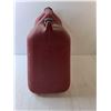 Image 3 : 5 Gallon Gas Jerry Can