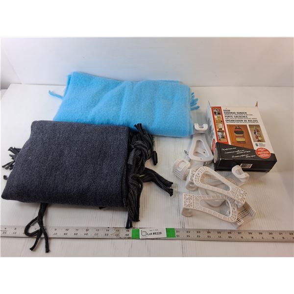 (2) Scarves & Handbag Hanger