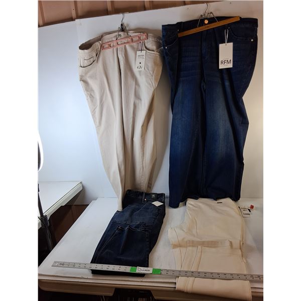 (4) Pairs of Women's Pants- Size 24, 3X