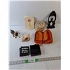Image 1 : (5) Coasters, Decorative Shell, Storage Bag, Misc.