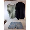 Image 2 : (2) Women's Shirts- 3X & Reitman's Shorts- 36