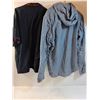 Image 6 : (2) Mens Button-up Shirts: Size XL