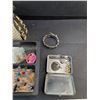 Image 6 : Jewelry Purse Box, Jewelry Rack, Earrings, Magnifying Glass, Various Jewelry