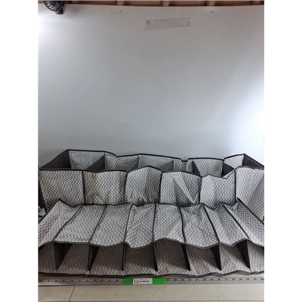 (2) Hangable Shelves