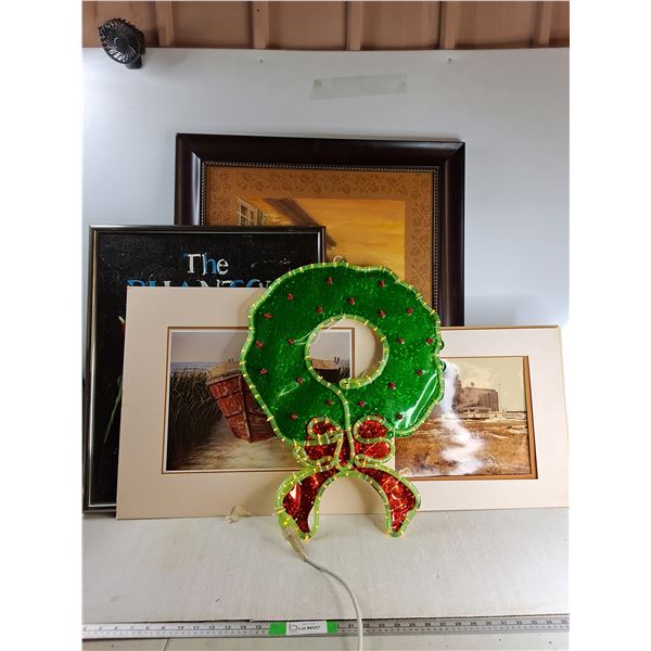 Light up Wreath, (4) Paintings/Pictures -  PICK UP