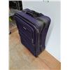 Image 2 : *Voyageur Suitcase 31" x 19" x 12", Cannot Ship