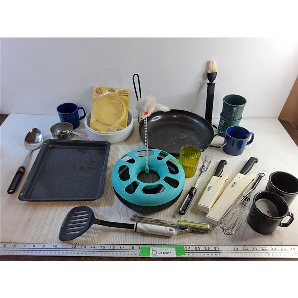 Cat Toy, Frying Pan, Spatula, Vintage Stove Lighter, Plastic Mugs, Whisky, Kitchen Knives