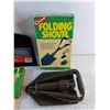 Image 4 : 23" Folding Shovel, Duster & Dustpan, Tent Pegs