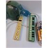 Image 3 : Gel Knee Pad Set, Extension Cord, Power Bar, Melodica - As Is