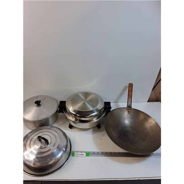 Camp Cooking Ware, Wok, Electric Warming Pot - As Is