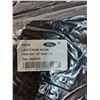 Image 4 : Ford Escape 2024 Carpet Floor Mat Set & Manual - PICK UP