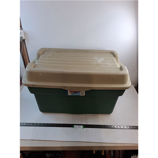 Rubbermaid Lidded Storage Tote - 32x18x17.5" - Pickup Only