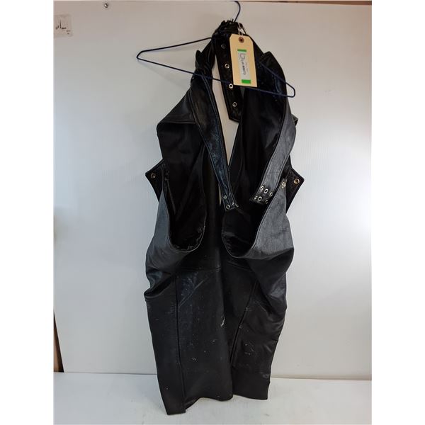 * Black 2XL Leather Chaps