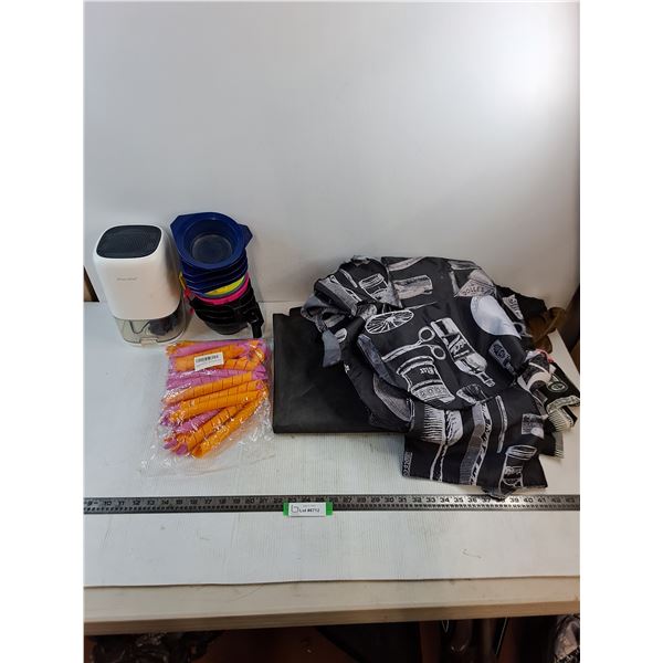 Hair Dresser's Lot (Capes, Curlers, Dye Trays, Dehumidifier - Untested)