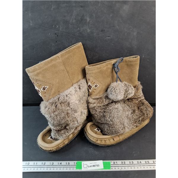 Winter Mukluks - Size 8