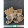 Image 1 : Winter Mukluks - Size 8